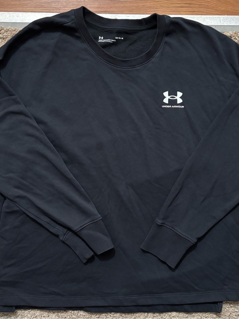 Under Armour Men's Lg Black Long-Sleeve Crew Sweatshirt Great Condition